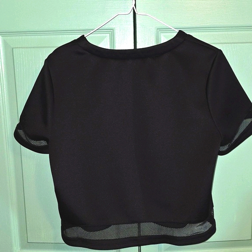 Forever 21 Black Mesh Accent Crop Top Size L   (Like New)  Looks Very Cool On - Picture 7 of 7